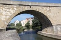Bogen der steinernen Brücke