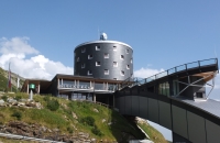 Visitor Center an der Malta-Staumauer