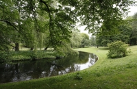 Park hinter dem Schloss