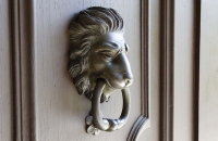 Türklopfer im Schloss Eckarsau