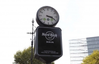 Uhr am Kurfürstendamm