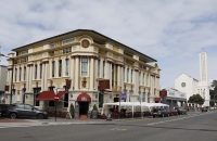 Hotel und Kirche in Napier
