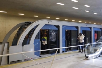 Zug der Hungerburgbahn in der Talstation