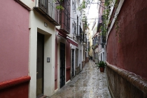 Enge Gasse im Viertel Santa Cruz