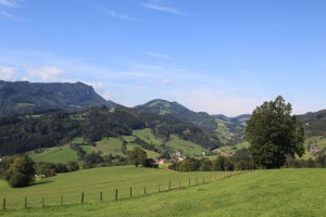 Hügelige Landschaft am Knappenweg
